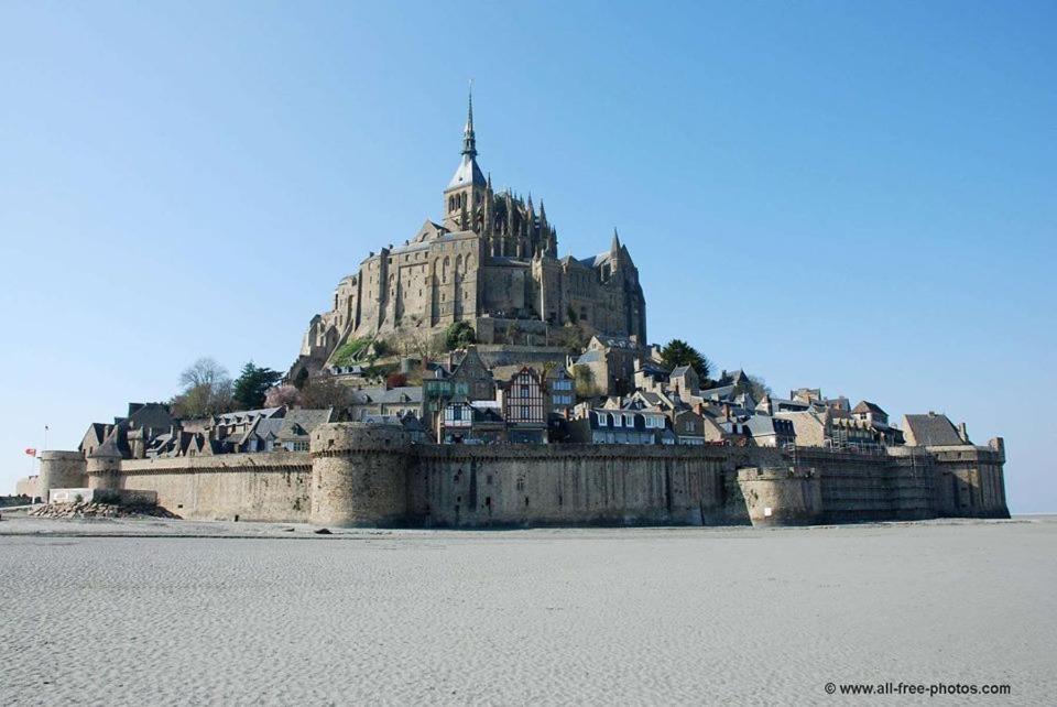 Le Cati Mini Villa Cancale Ruang foto